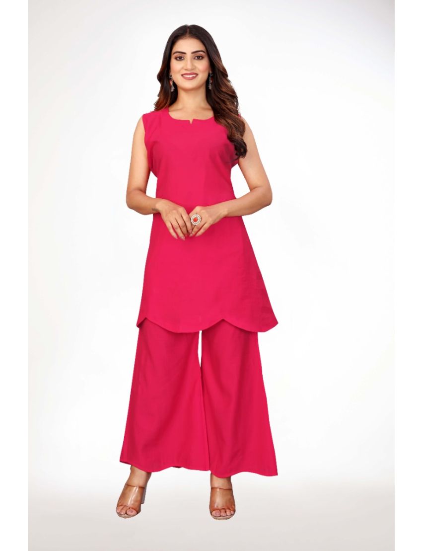 Pink sleeveless top with bell bottom 